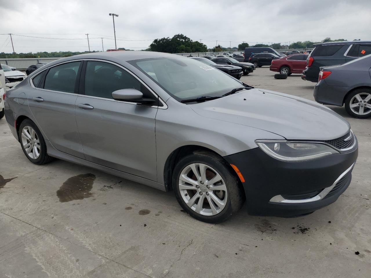 2015 Chrysler 200 Limited vin: 1C3CCCAB5FN651985