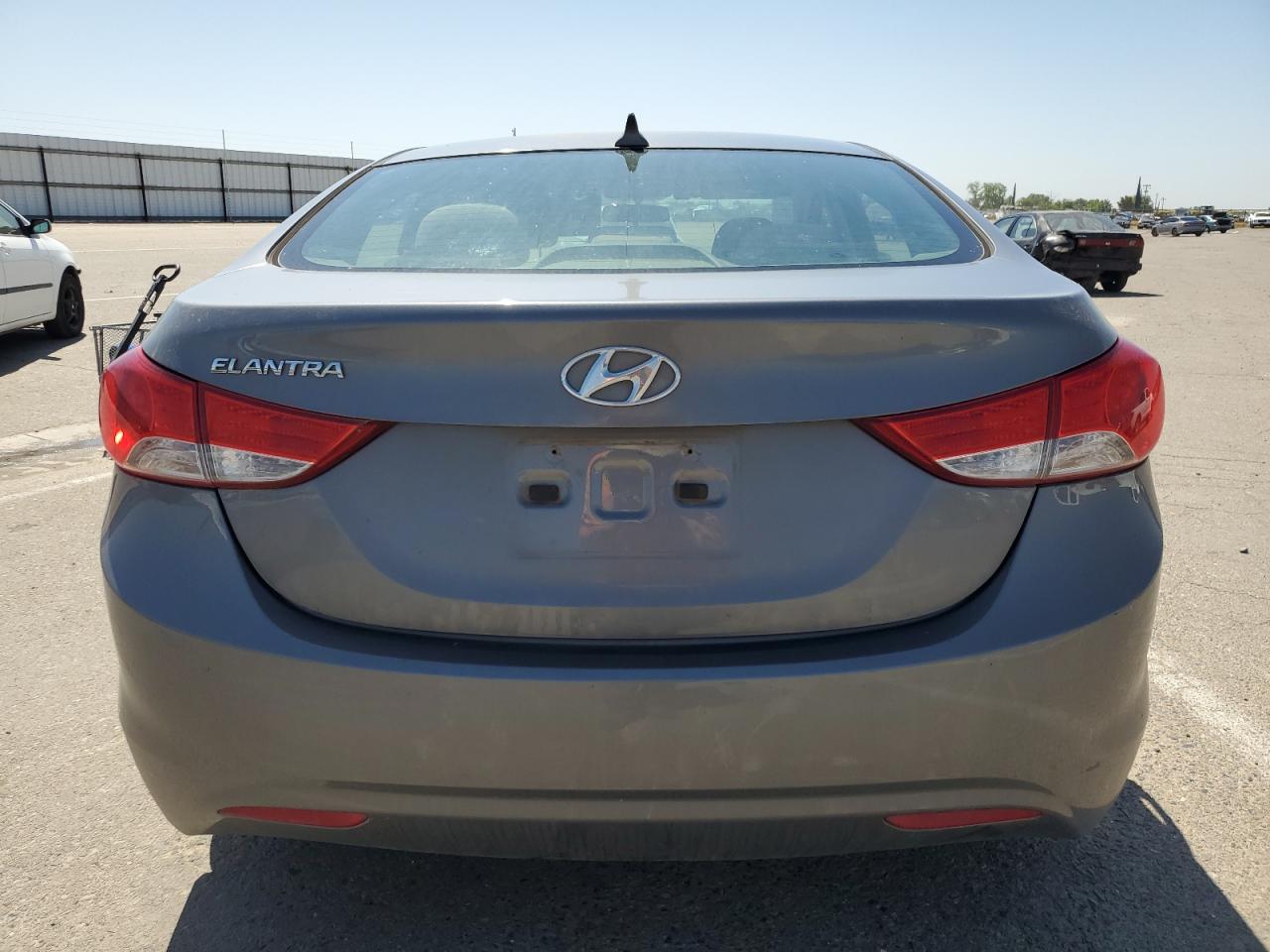 5NPDH4AE8DH345264 2013 Hyundai Elantra Gls
