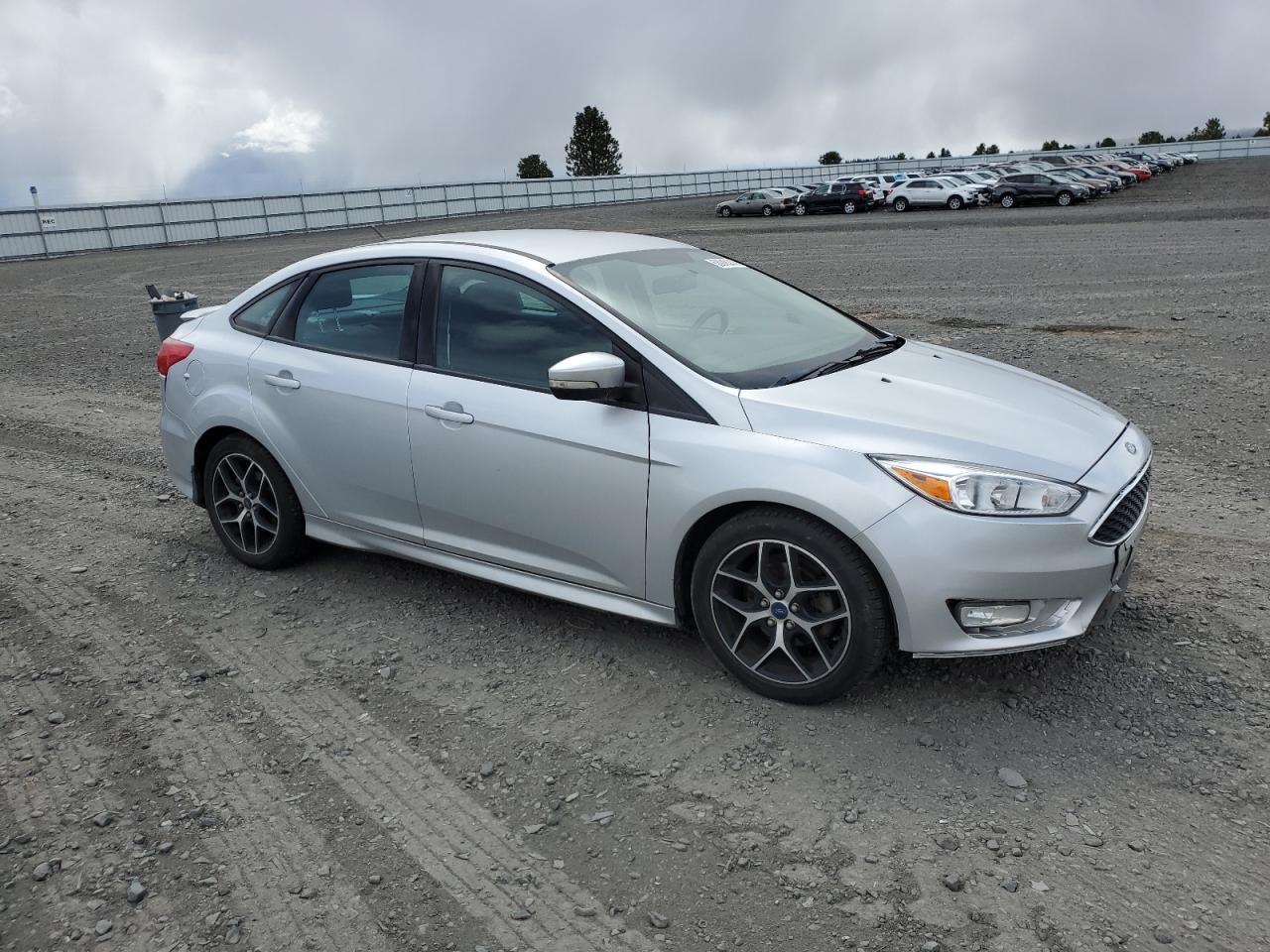 2015 Ford Focus Se vin: 1FADP3FE9FL222549