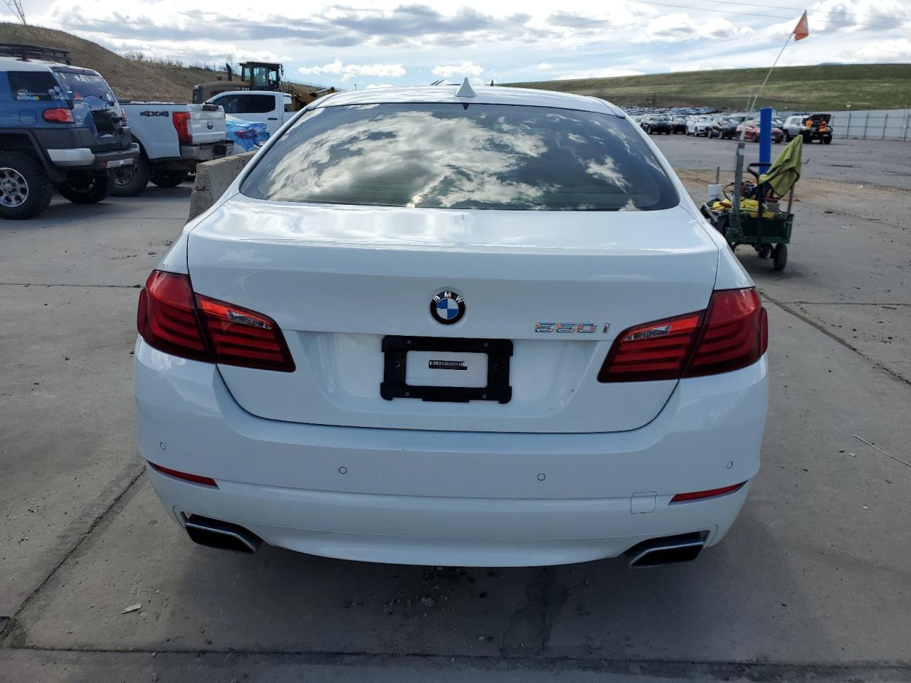 WBAFU9C56BC278393 2011 BMW 550 Xi