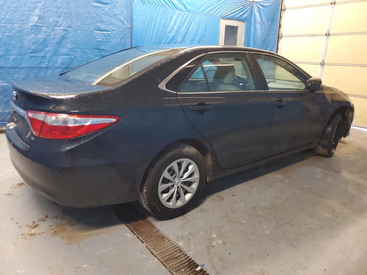 Lot #2489597309 2017 TOYOTA CAMRY LE