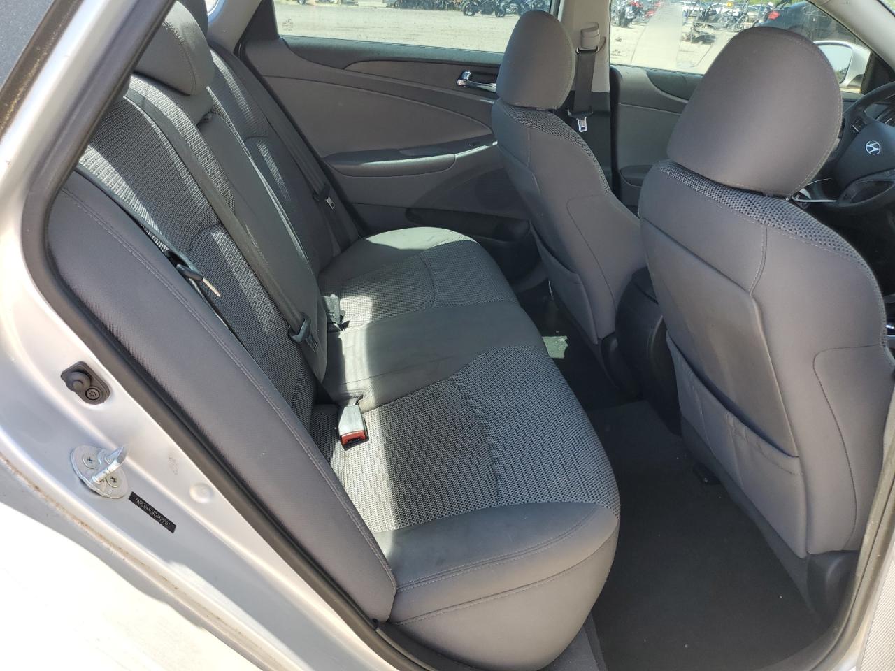 5NPEB4AC4CH425597 2012 Hyundai Sonata Gls