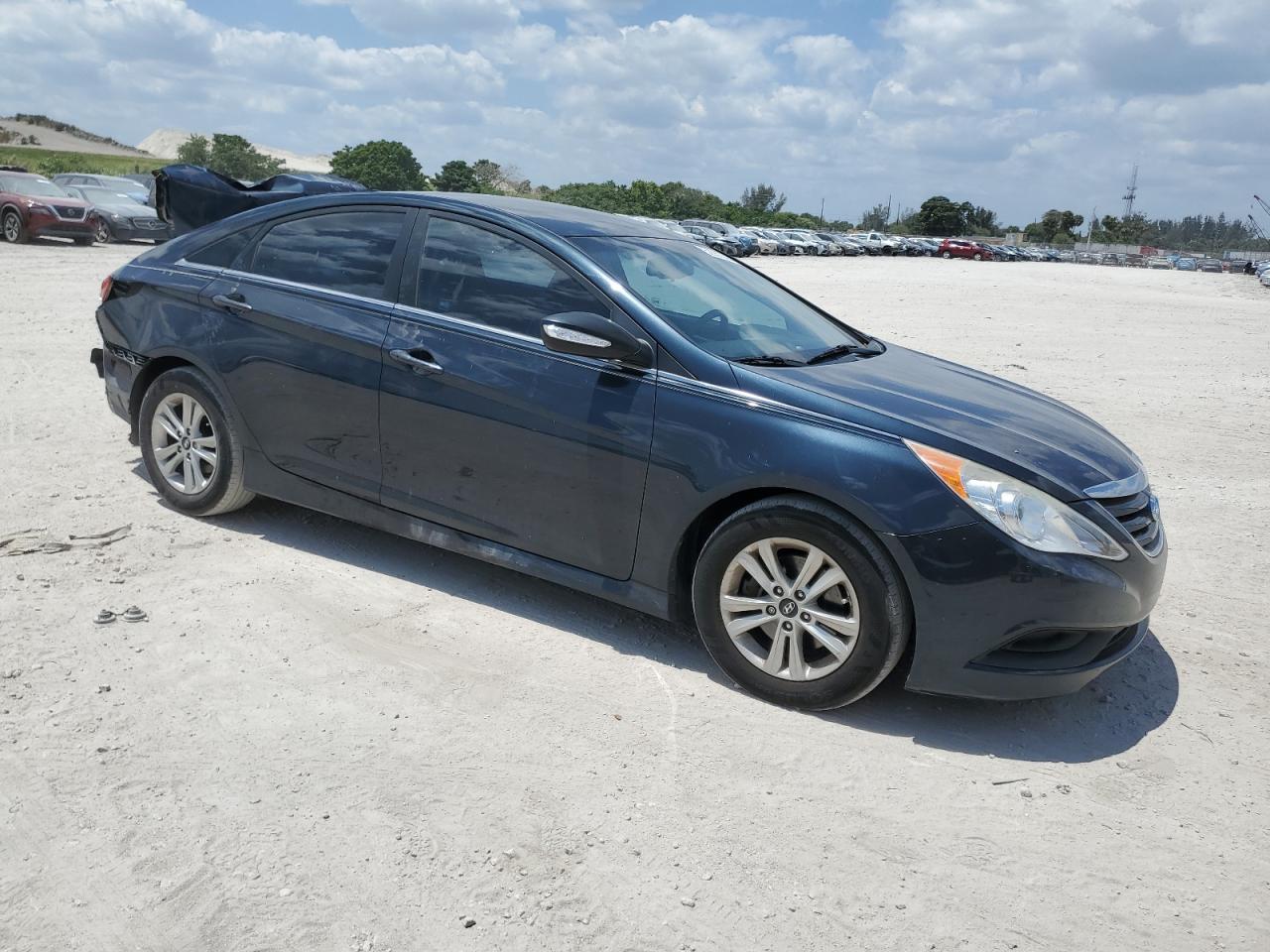 5NPEB4AC7EH917690 2014 Hyundai Sonata Gls