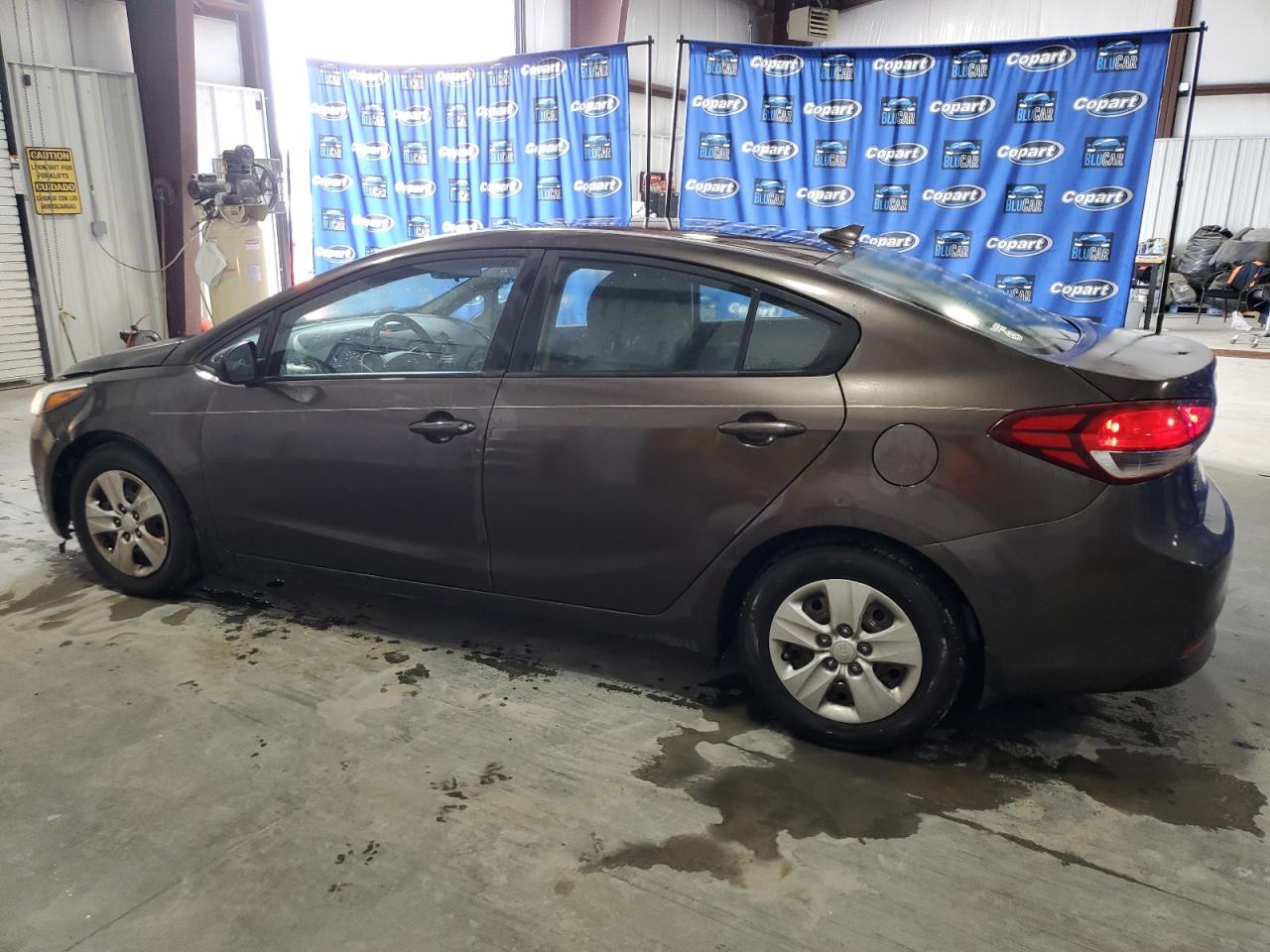 3KPFL4A77HE131658 2017 Kia Forte Lx