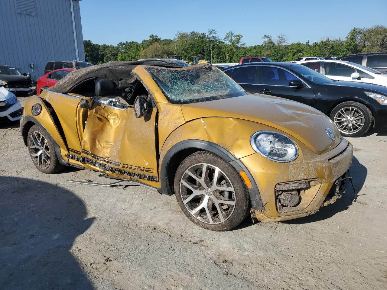 3VWT17AT1HM809802 2017 Volkswagen Beetle Dune