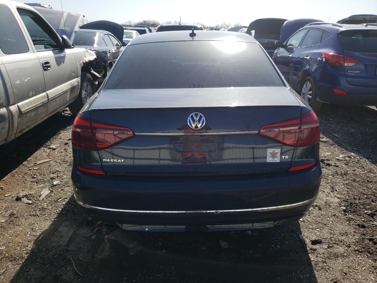 1VWDT7A32HC075655 2017 Volkswagen Passat R-Line