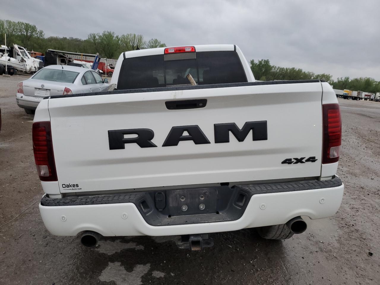 1C6RR7MTXHS575613 2017 Ram 1500 Sport