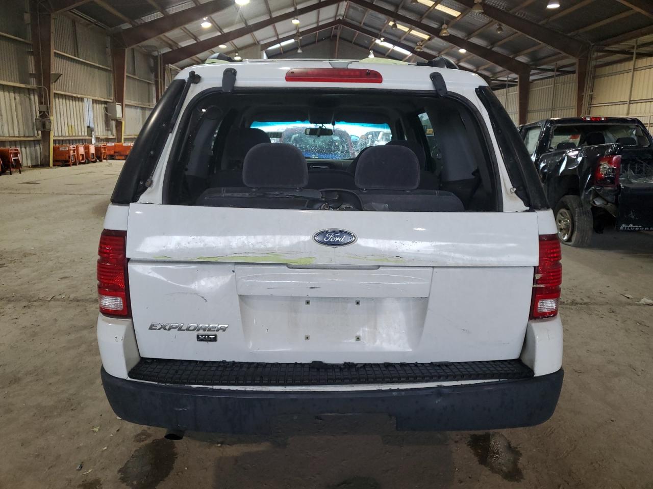 1FMZU73E32ZA43673 2002 Ford Explorer Xlt