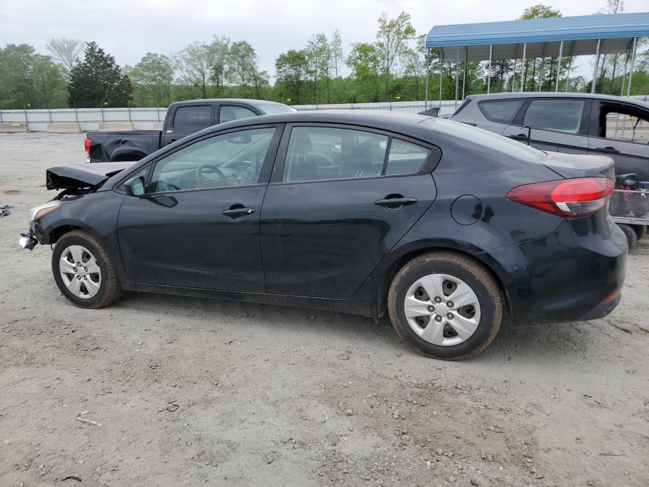 3KPFK4A72HE041370 2017 Kia Forte Lx