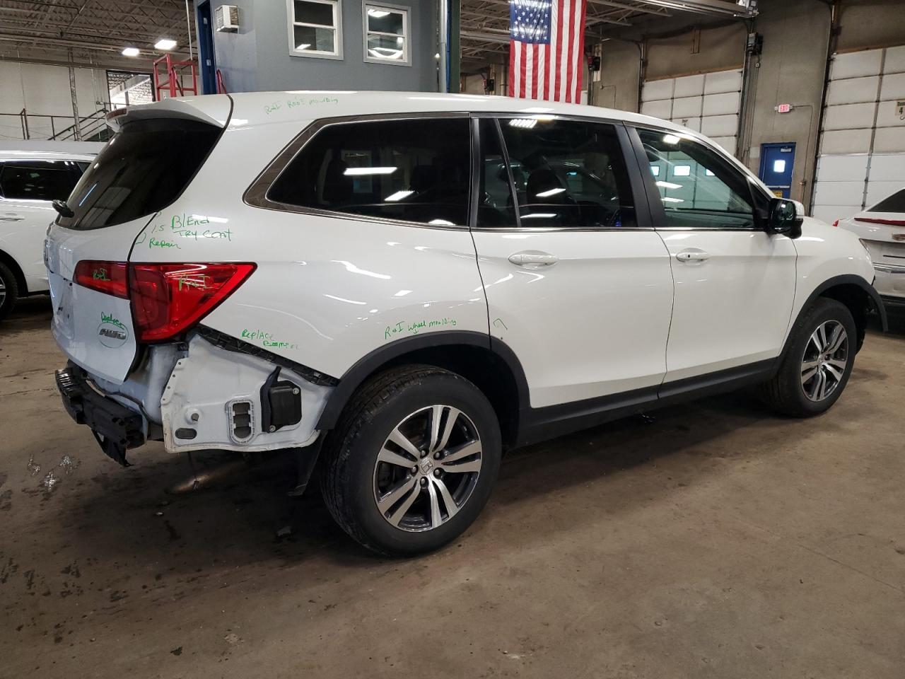 2018 Honda Pilot Exl vin: 5FNYF6H63JB055655