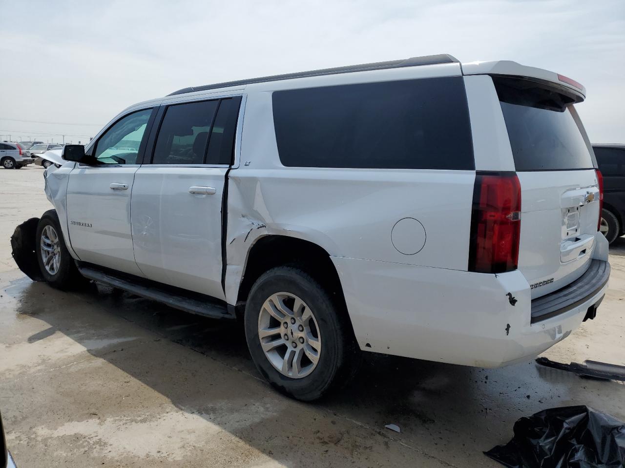 1GNSKHKC3JR257179 2018 Chevrolet Suburban K1500 Lt