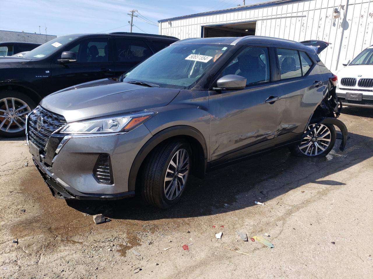  Salvage Nissan Kicks