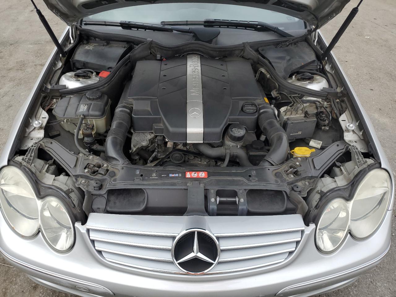 WDBTK65G35T034129 2005 Mercedes-Benz Clk 320