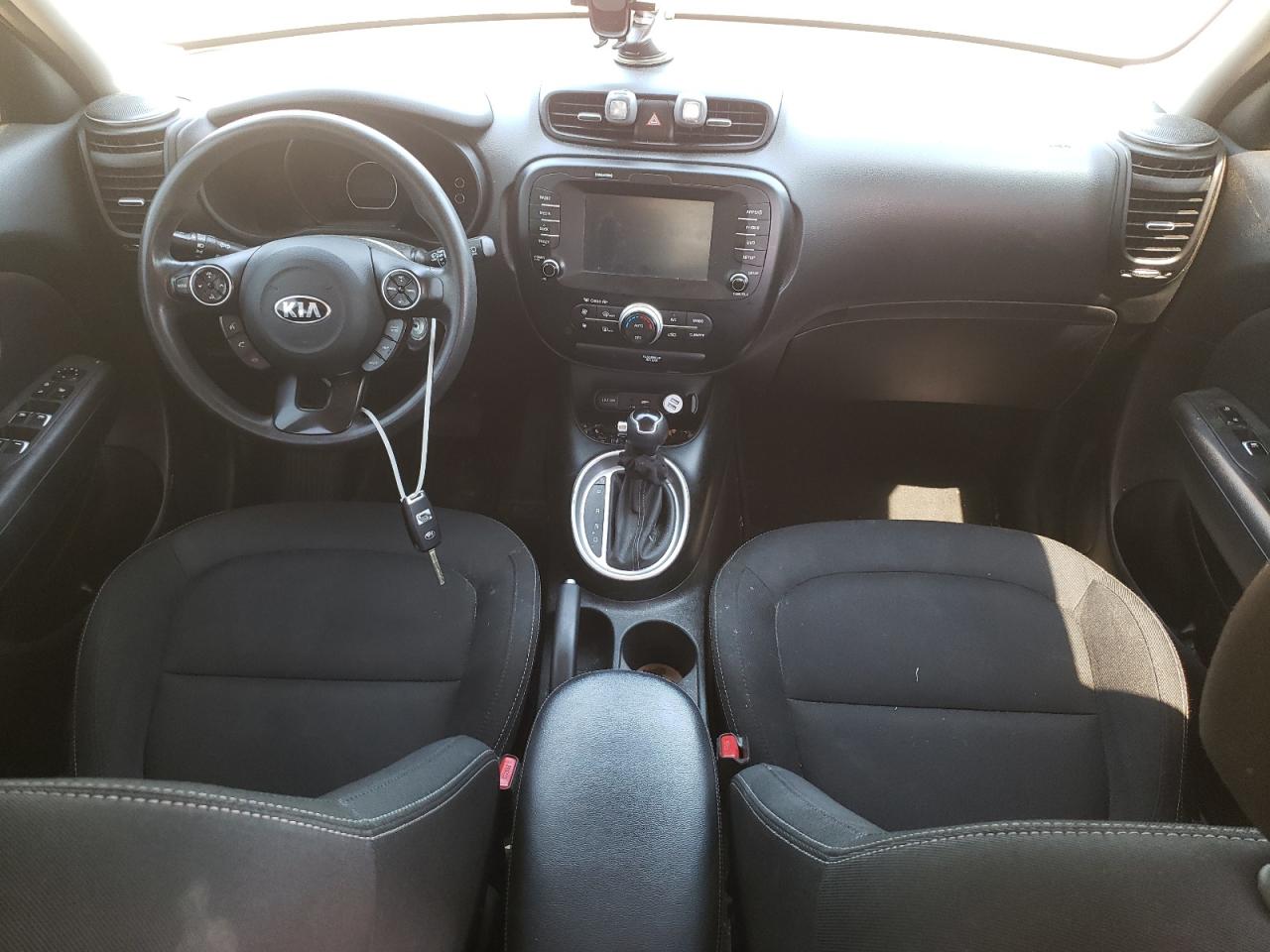 KNDJP3A58J7623418 2018 Kia Soul +