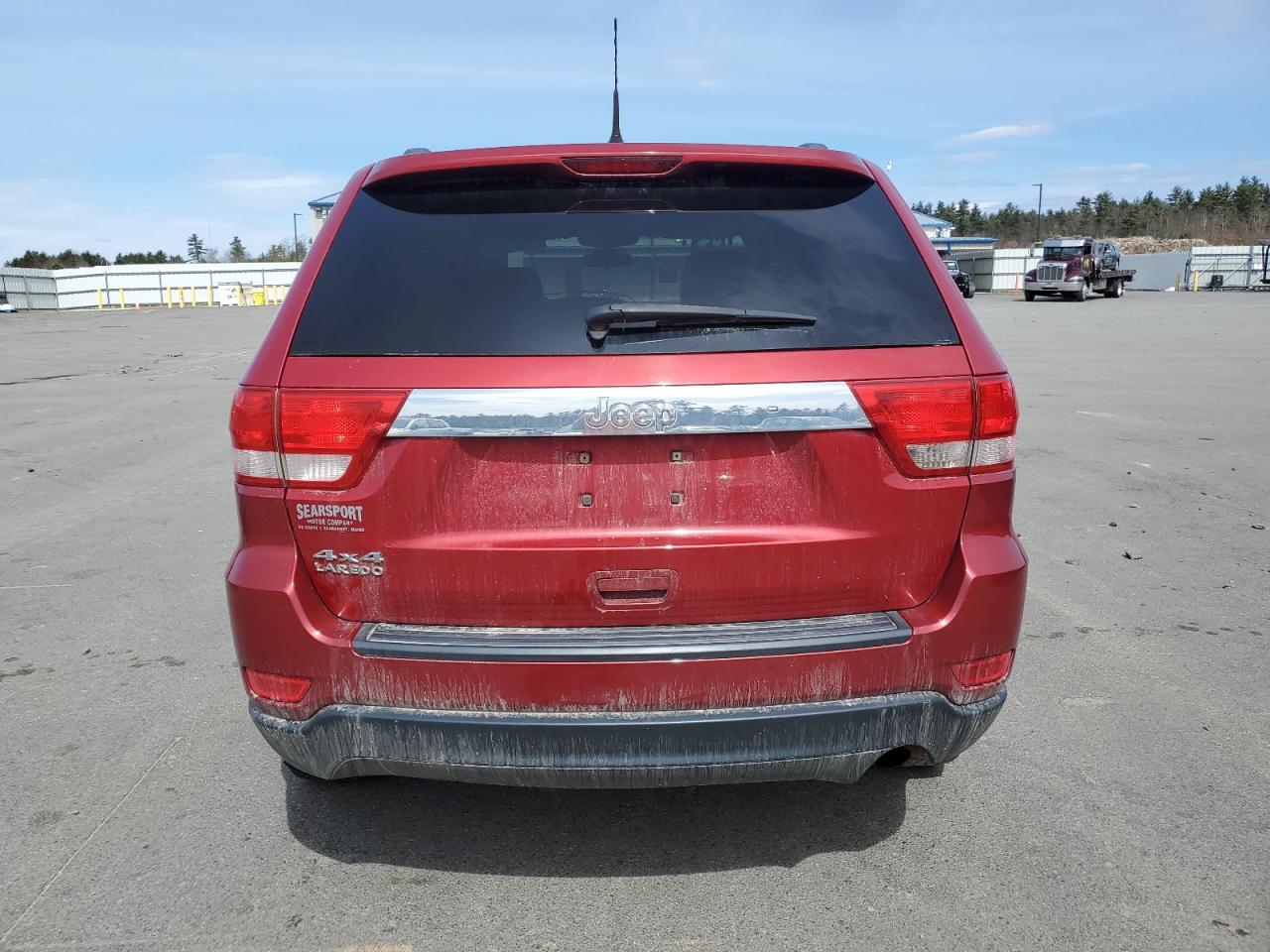 1J4RR4GG5BC508158 2011 Jeep Grand Cherokee Laredo
