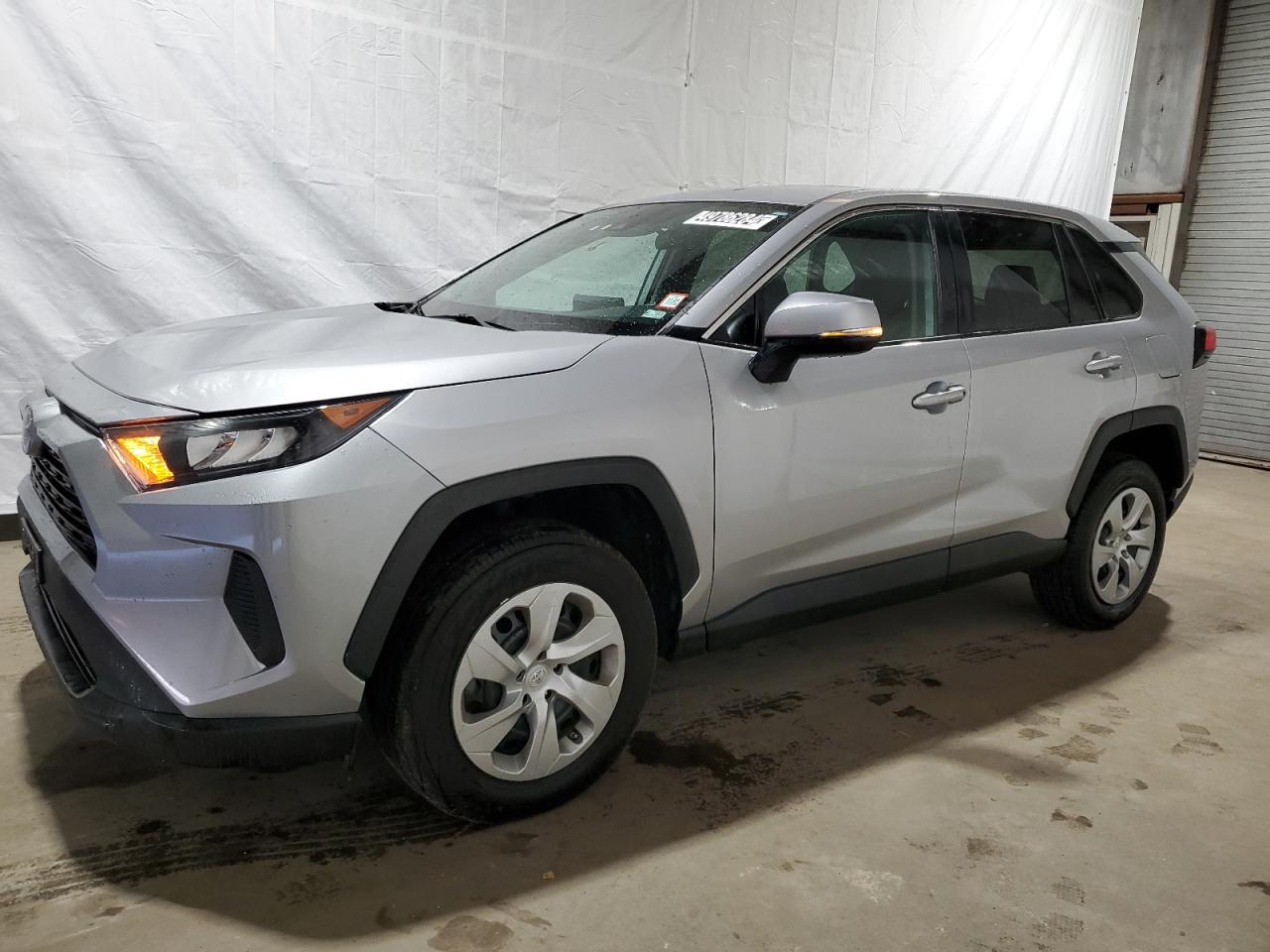 2T3G1RFV1NC295147 2022 Toyota Rav4 Le