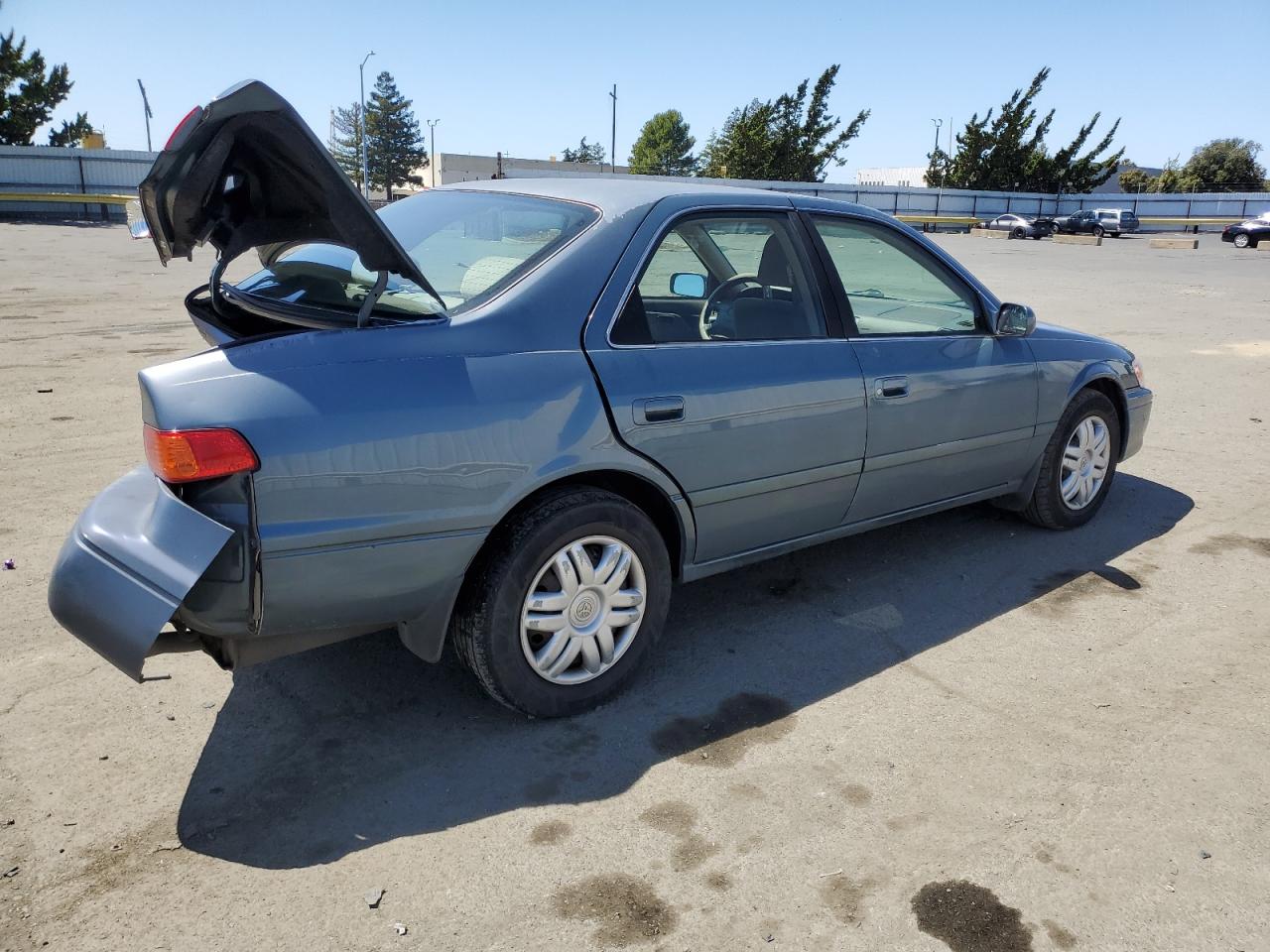 JT2BG22K810536669 2001 Toyota Camry Ce