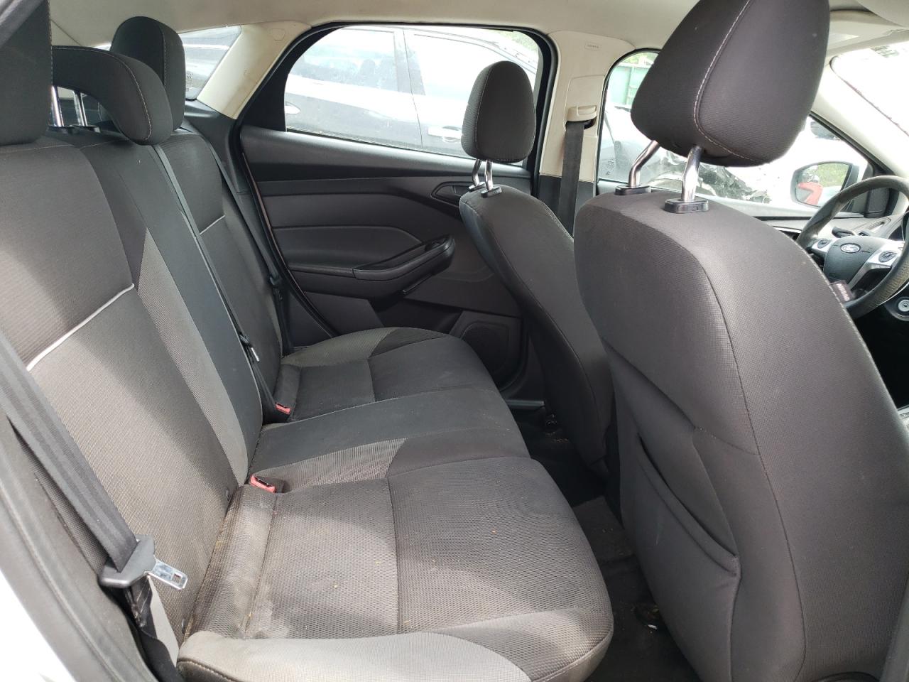 1FAHP3K26CL316641 2012 Ford Focus Se