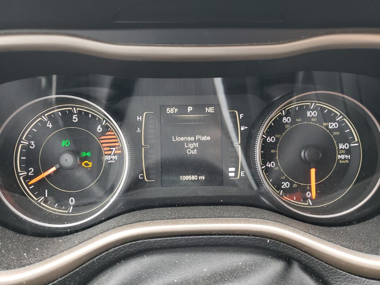 1C4PJMCB8GW221255 2016 Jeep Cherokee Latitude