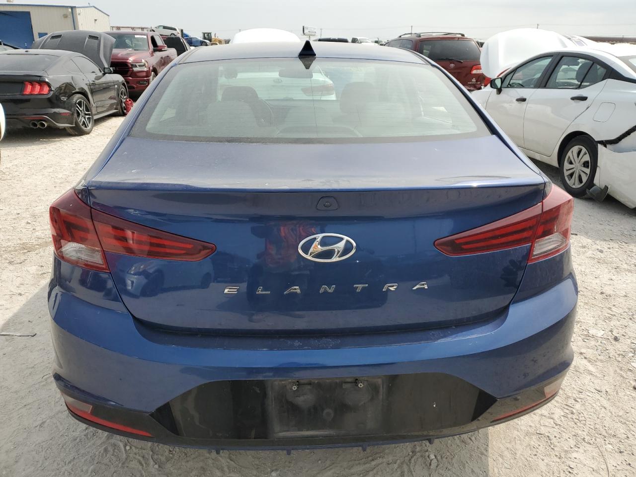 5NPD84LF4KH421596 2019 Hyundai Elantra Sel