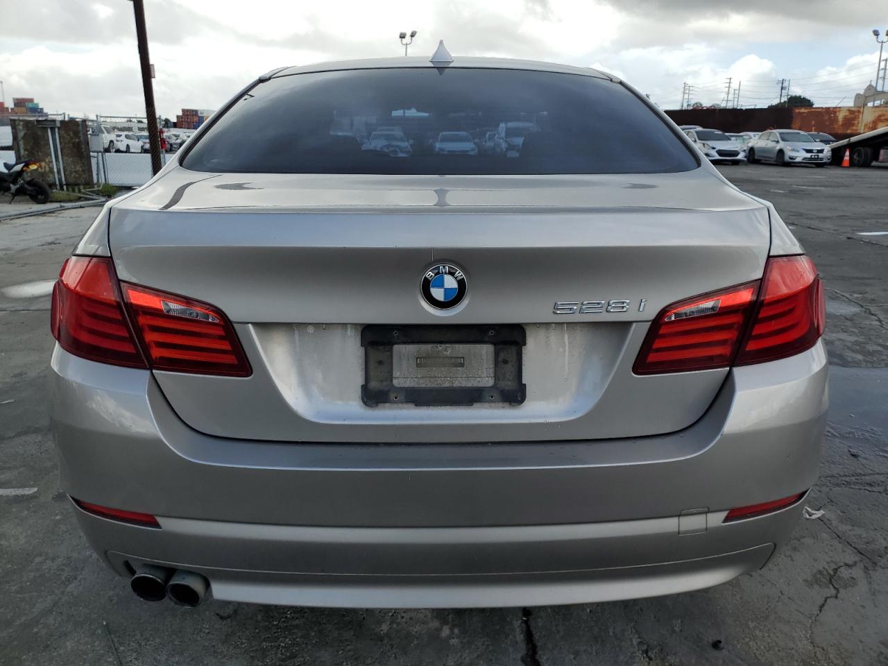 WBAFR1C58BC743601 2011 BMW 528 I