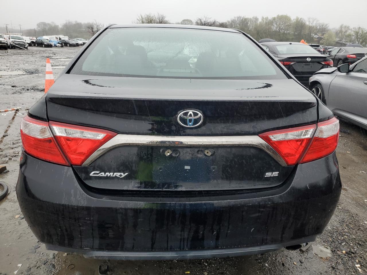 Lot #2462037391 2015 TOYOTA CAMRY LE