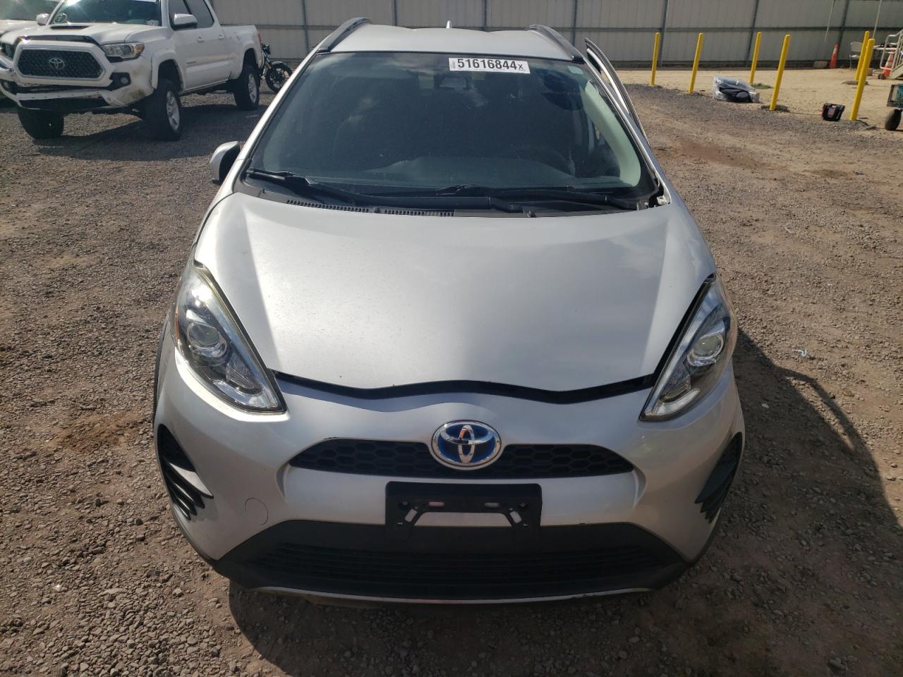 2018 Toyota Prius C vin: JTDKDTB34J1605849