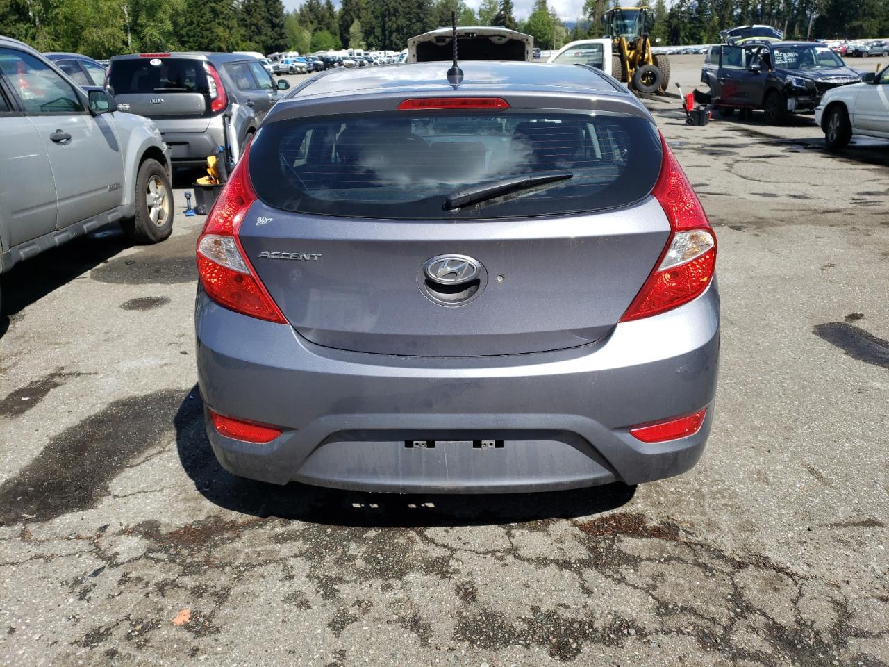 KMHCT5AE6HU332956 2017 Hyundai Accent Se