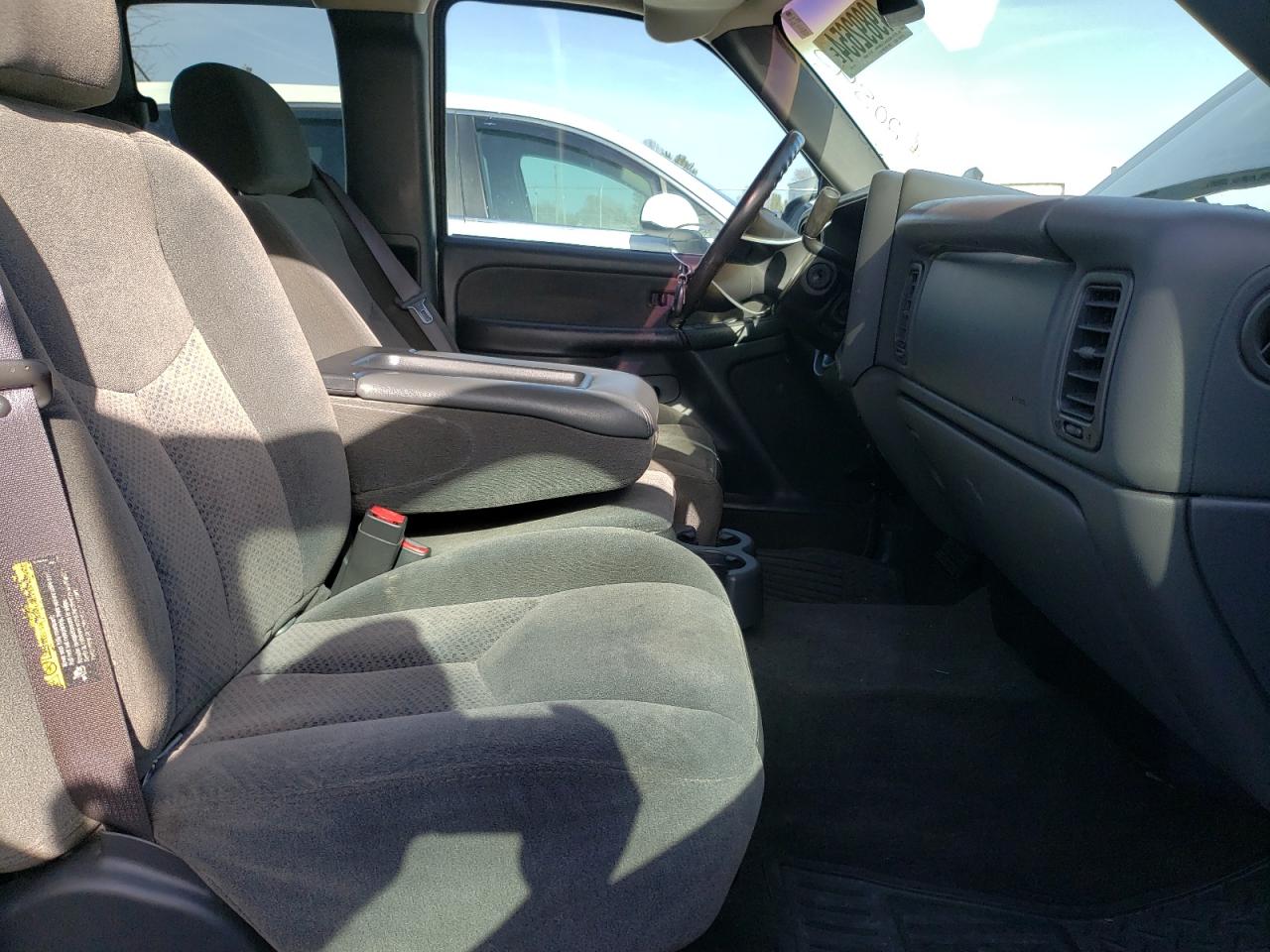 2GCEC19T831151936 2003 Chevrolet Silverado C1500