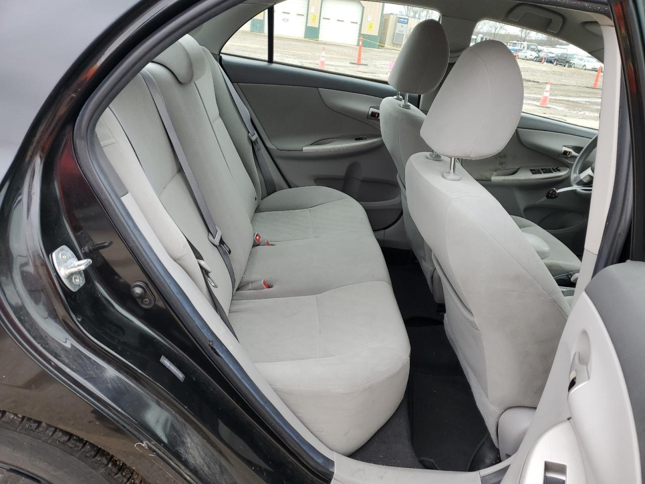 1NXBU4EE0AZ321258 2010 Toyota Corolla Base