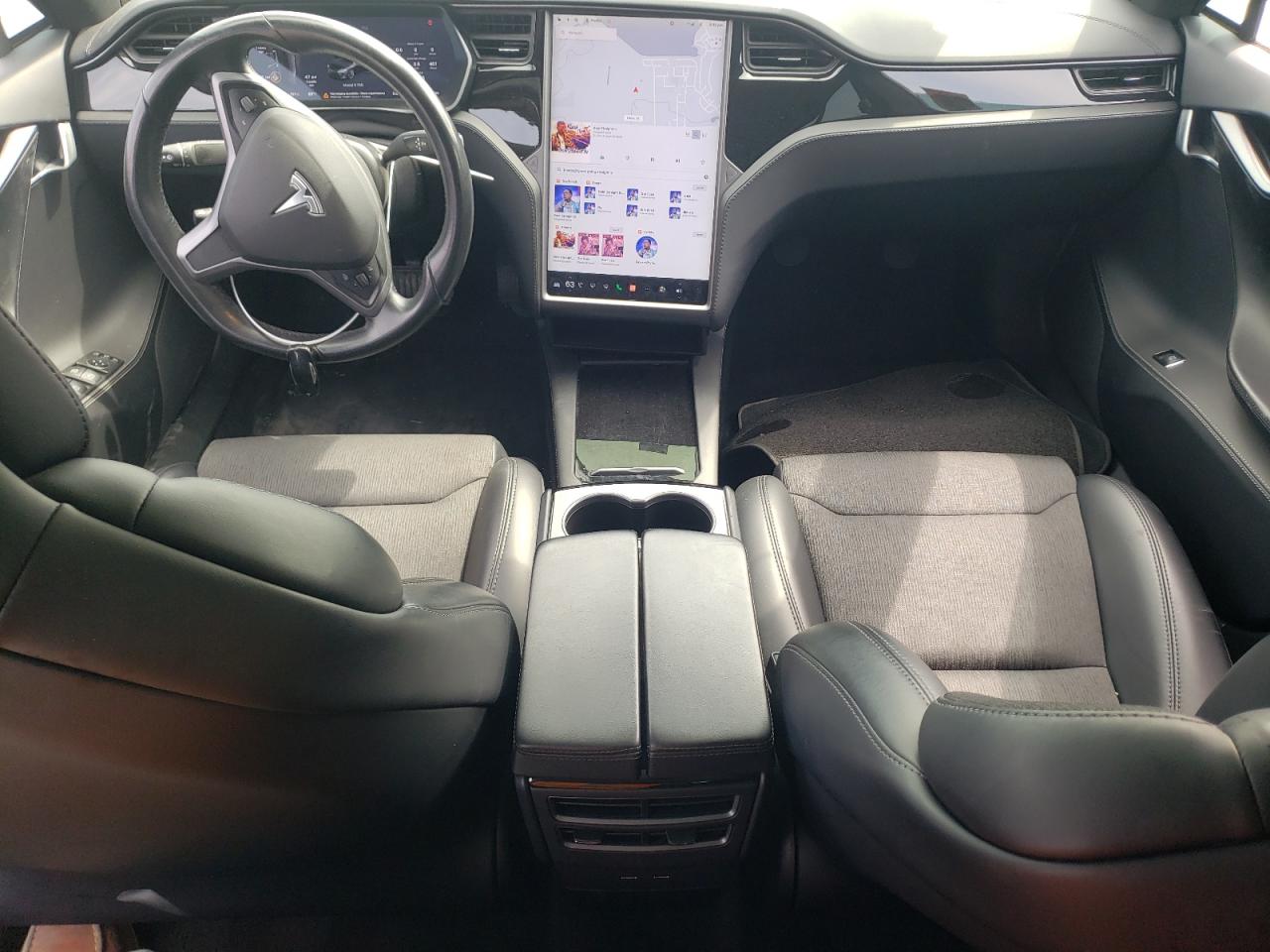 5YJSA1E29JF257411 2018 Tesla Model S