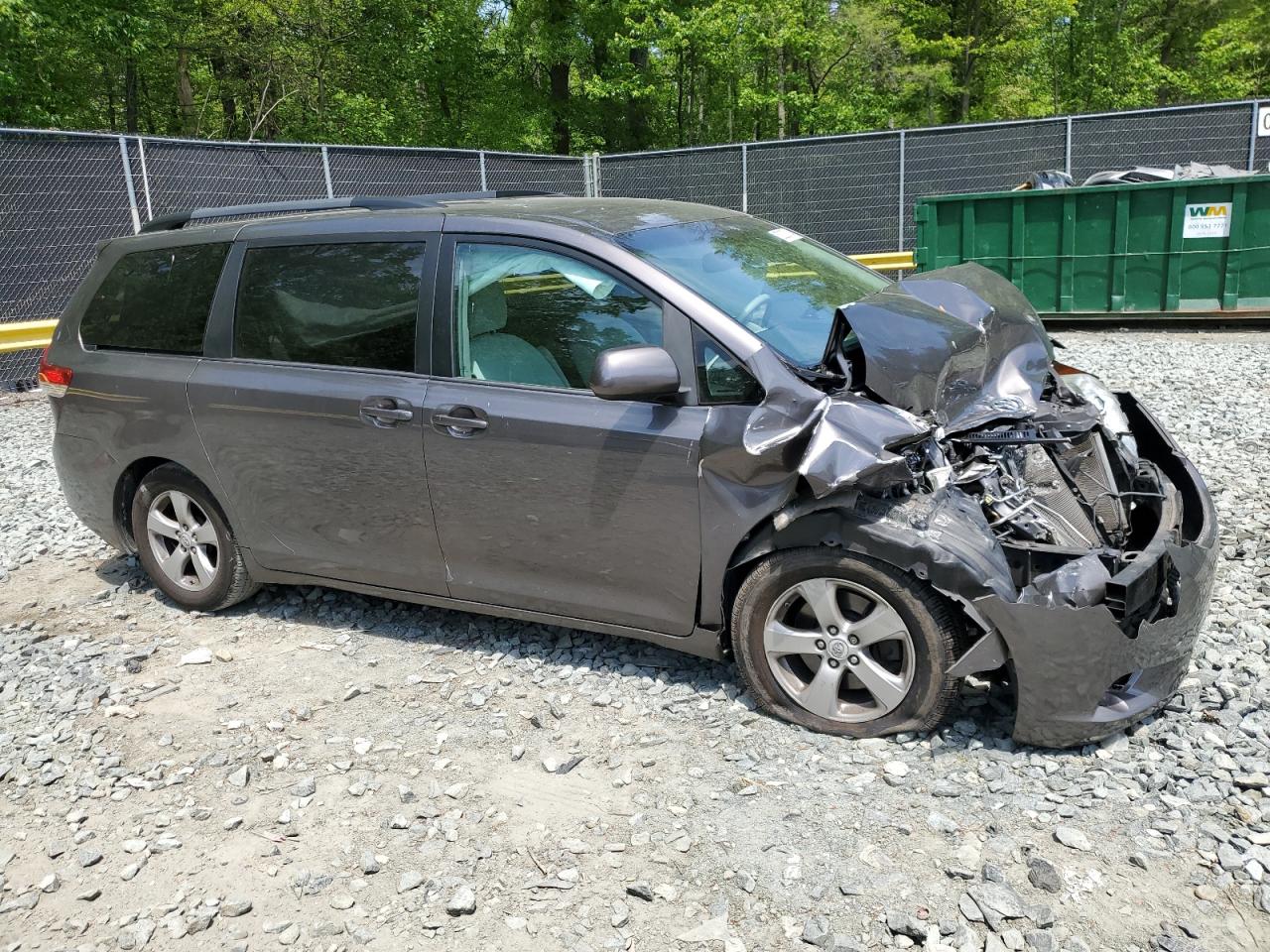 5TDKA3DCXCS013285 2012 Toyota Sienna Base