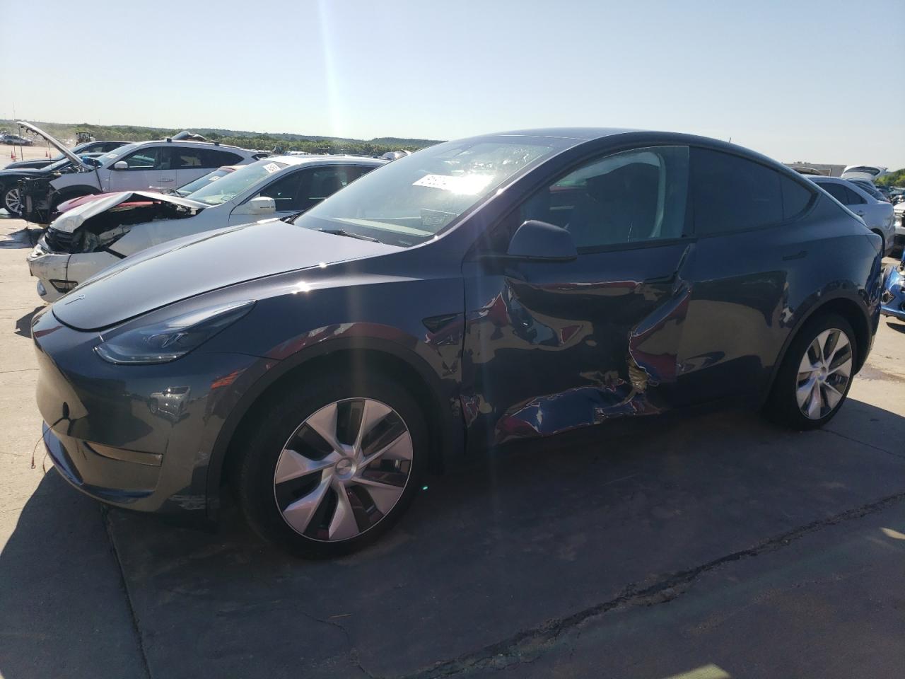 7SAYGAEE7PF768825 2023 Tesla Model Y