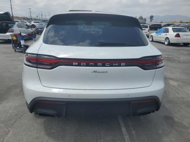 2023 Porsche Macan T VIN: WP1AA2A56PLB21498 Lot: 40776922