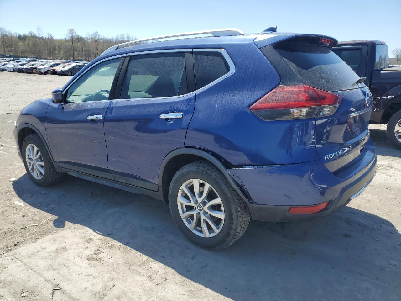 KNMAT2MV3JP523552 2018 Nissan Rogue S