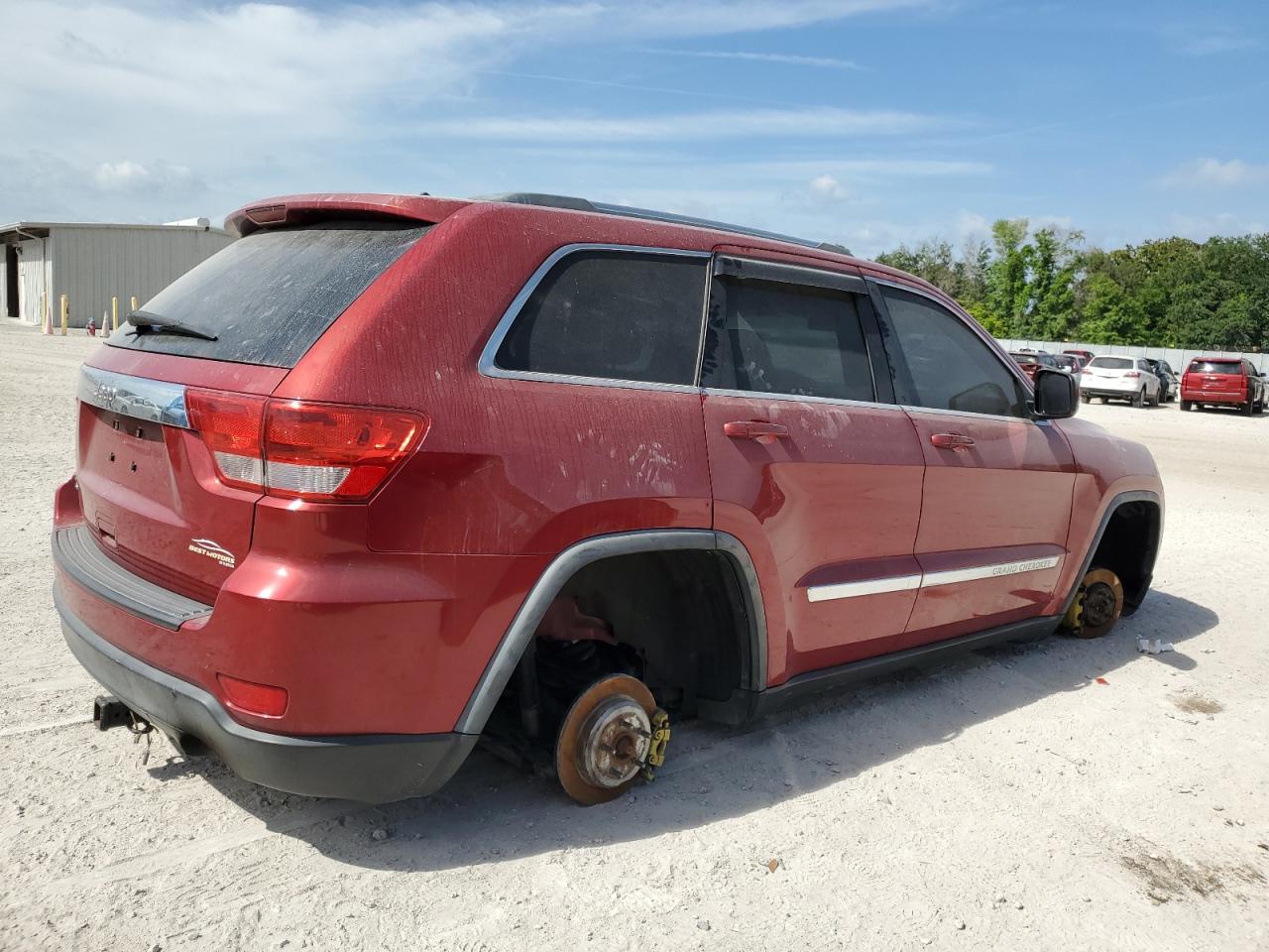 1J4RR4GG3BC507512 2011 Jeep Grand Cherokee Laredo