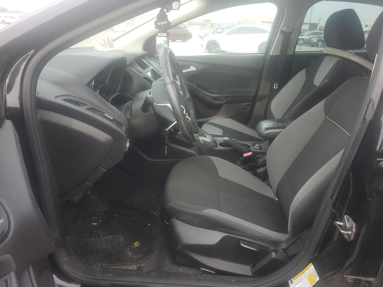 1FADP3F22EL424704 2014 Ford Focus Se