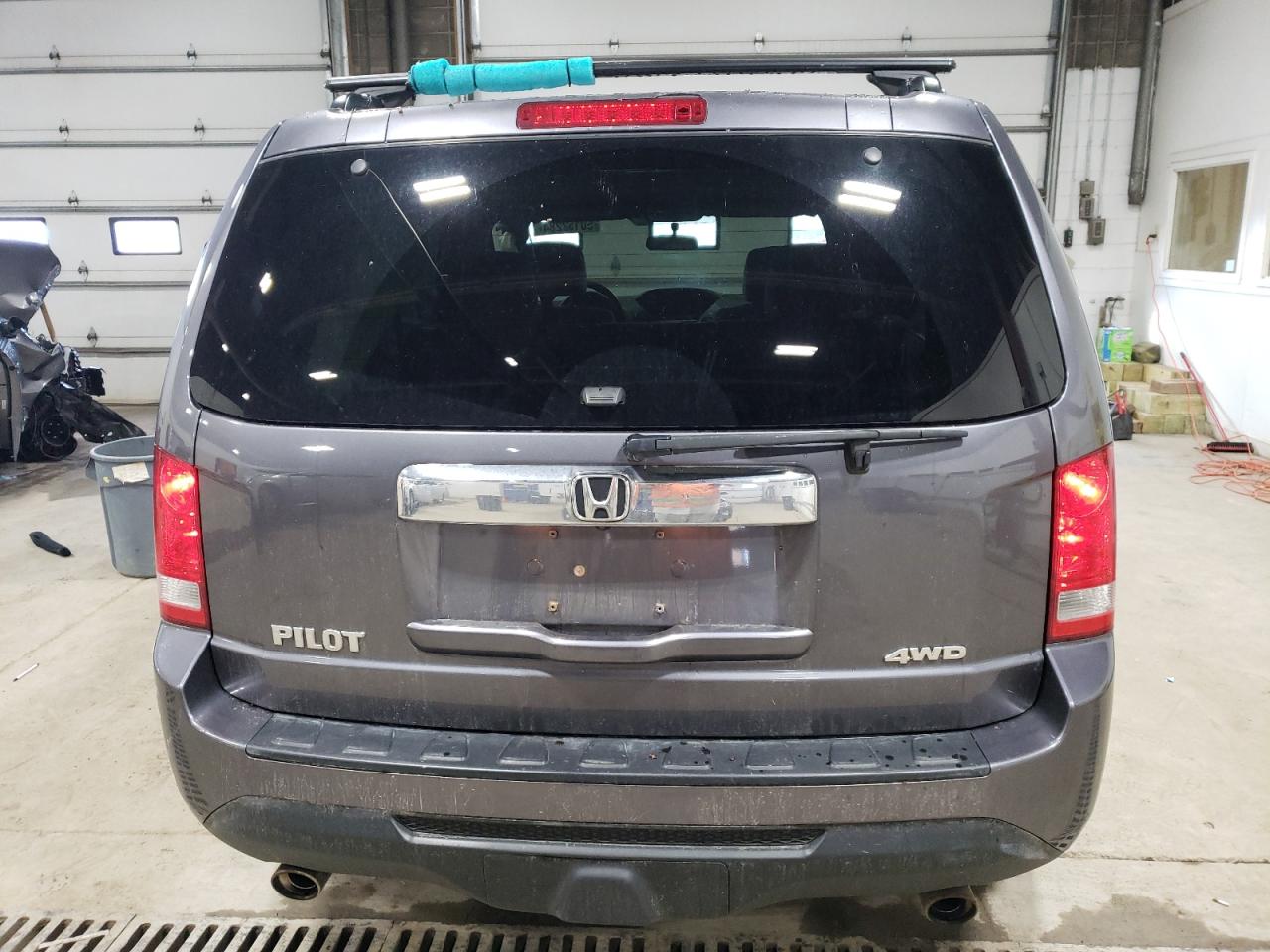 5FNYF4H4XEB017039 2014 Honda Pilot Ex