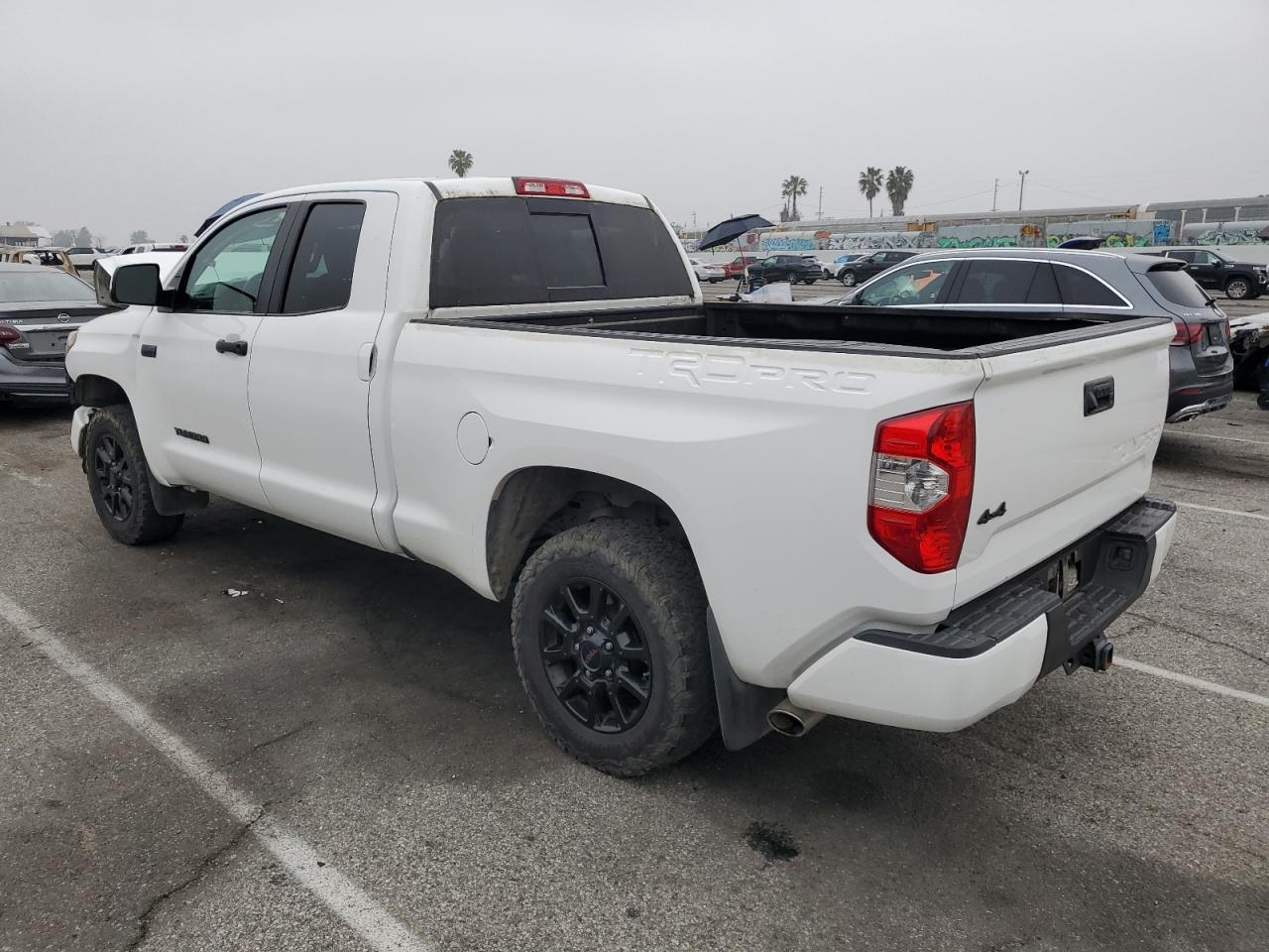 5TFUY5F18HX605779 2017 Toyota Tundra Double Cab Sr/Sr5