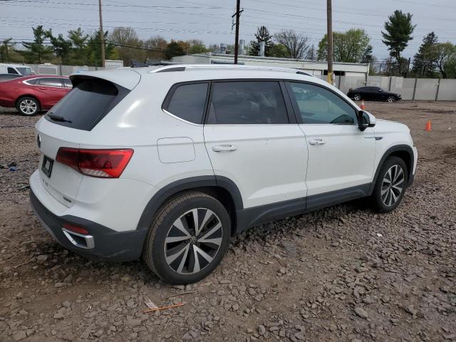 3VVYX7B2XPM304502 Volkswagen Taos SE  3