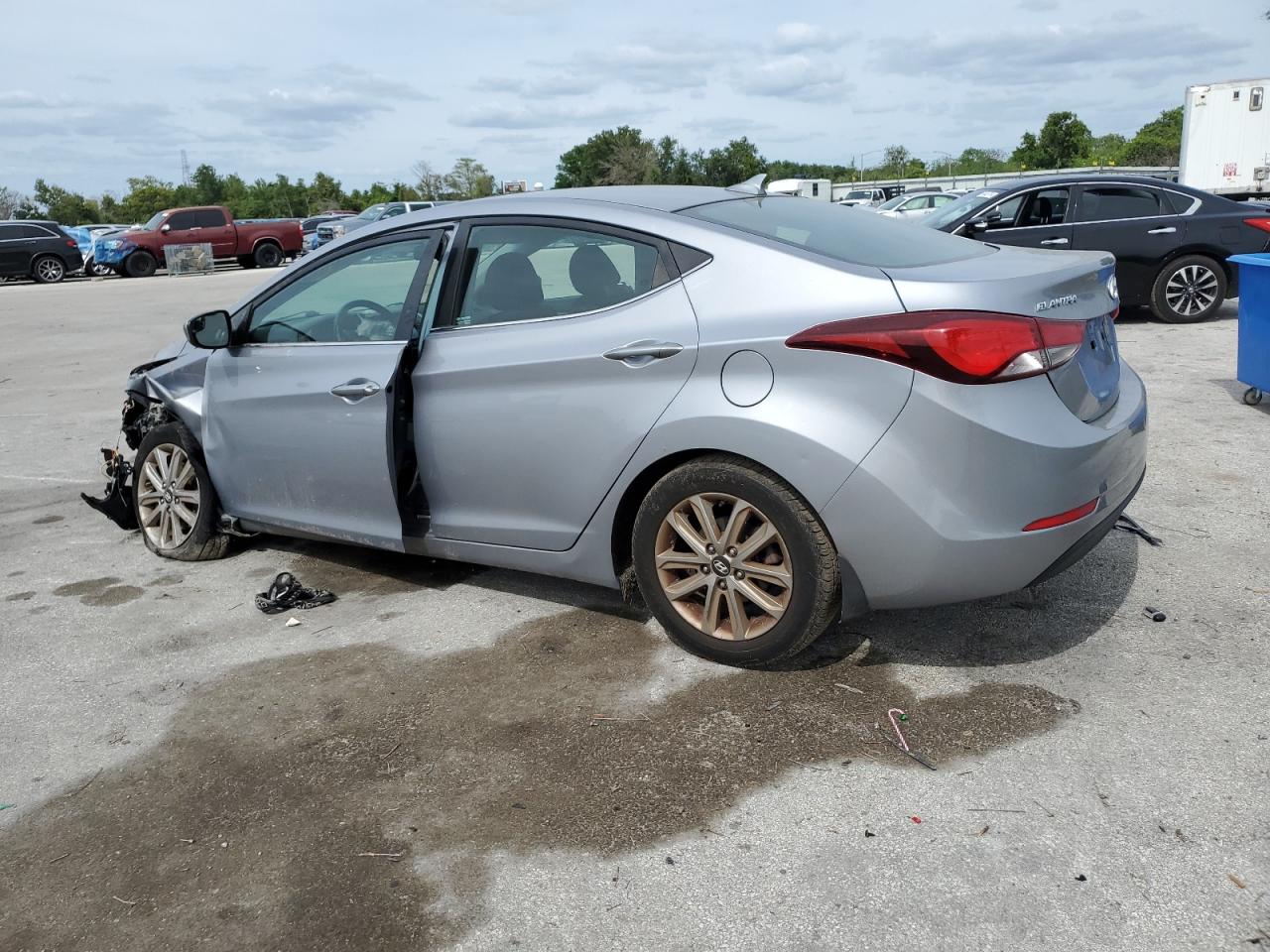 5NPDH4AE4FH604187 2015 Hyundai Elantra Se