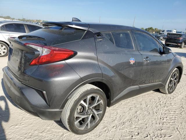 NMTKHMBX3NR140579 Toyota C-HR XLE 3