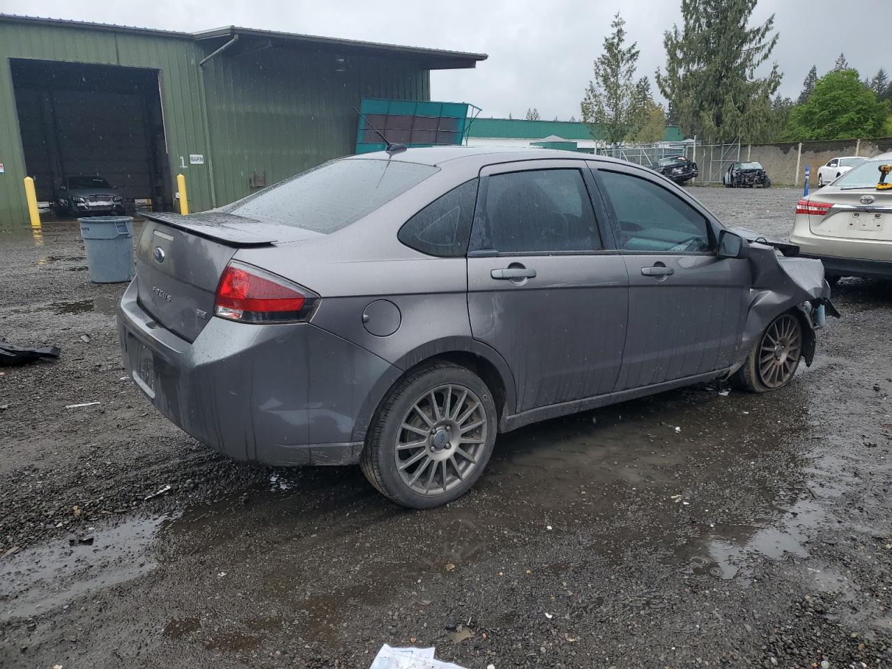 1FAHP3GN0BW203154 2011 Ford Focus Ses