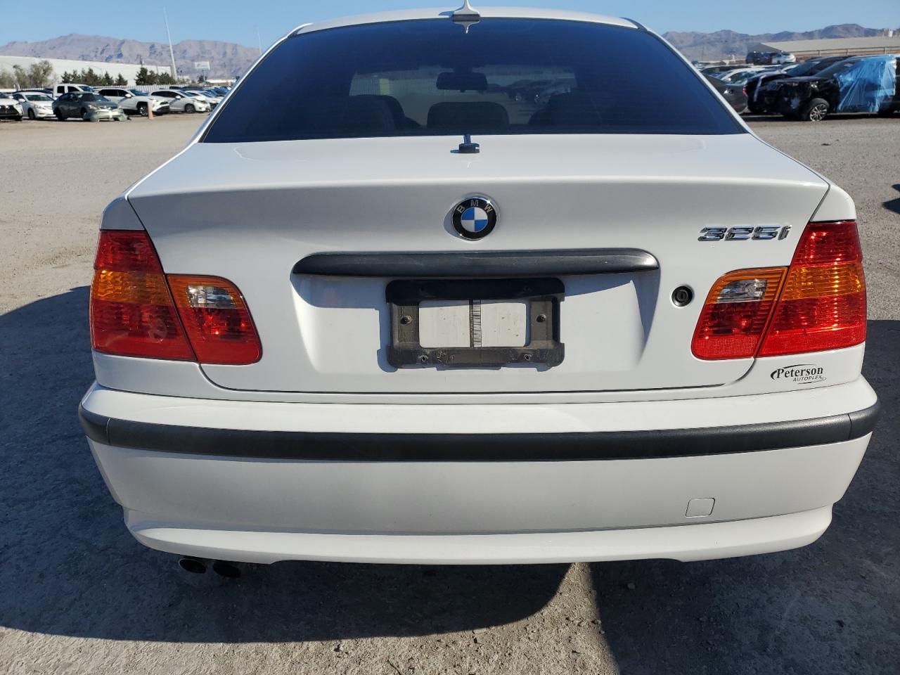 WBAEV33485KW18683 2005 BMW 325 I