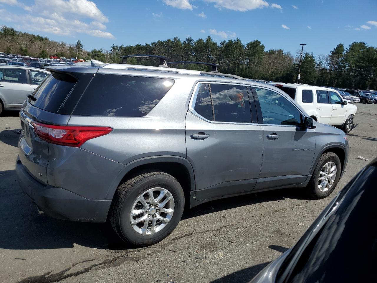 1GNEVGKW6JJ284061 2018 Chevrolet Traverse Lt