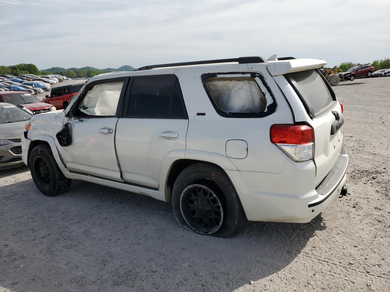 JTEBU5JR3B5040937 2011 Toyota 4Runner Sr5