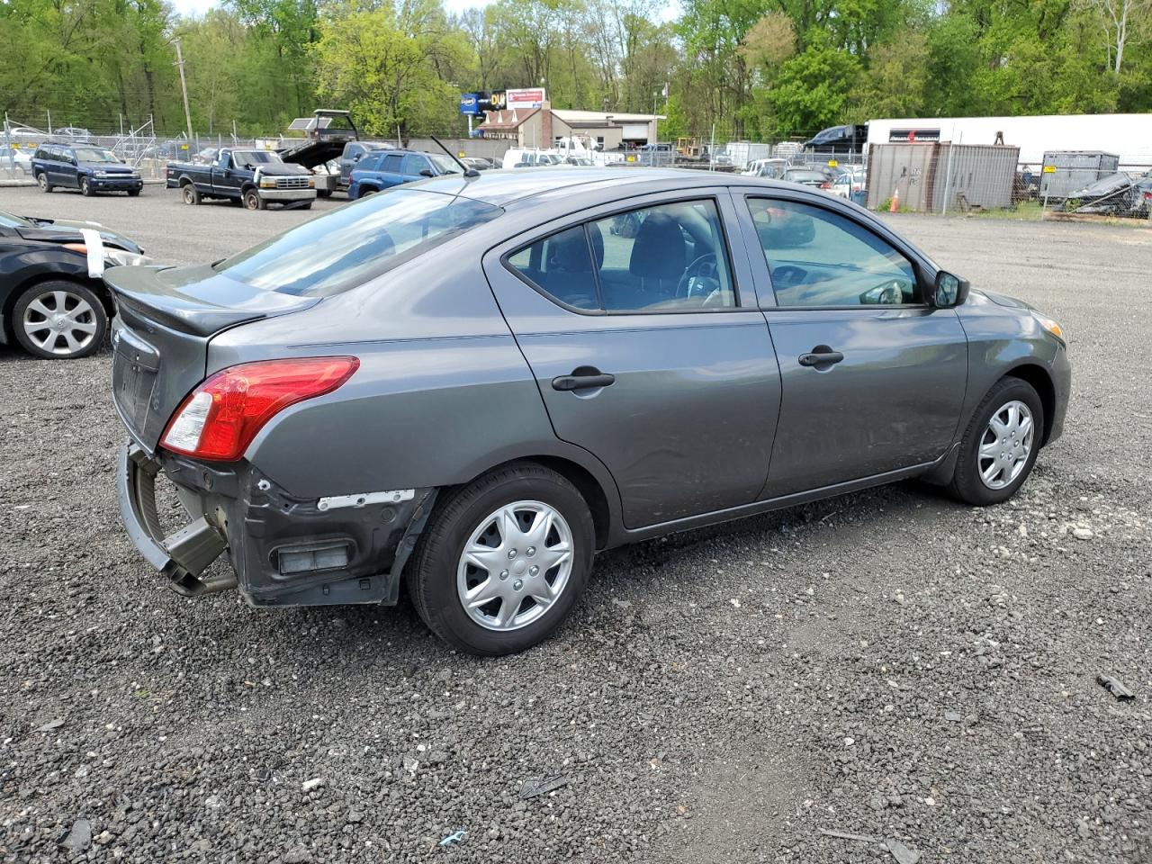 3N1CN7AP7KL863857 2019 Nissan Versa S