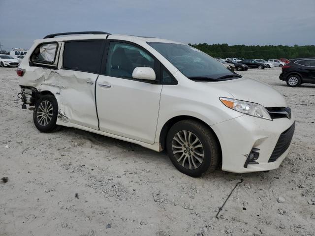 VIN 5TDYZ3DC7JS951857 2018 Toyota Sienna, Xle no.4