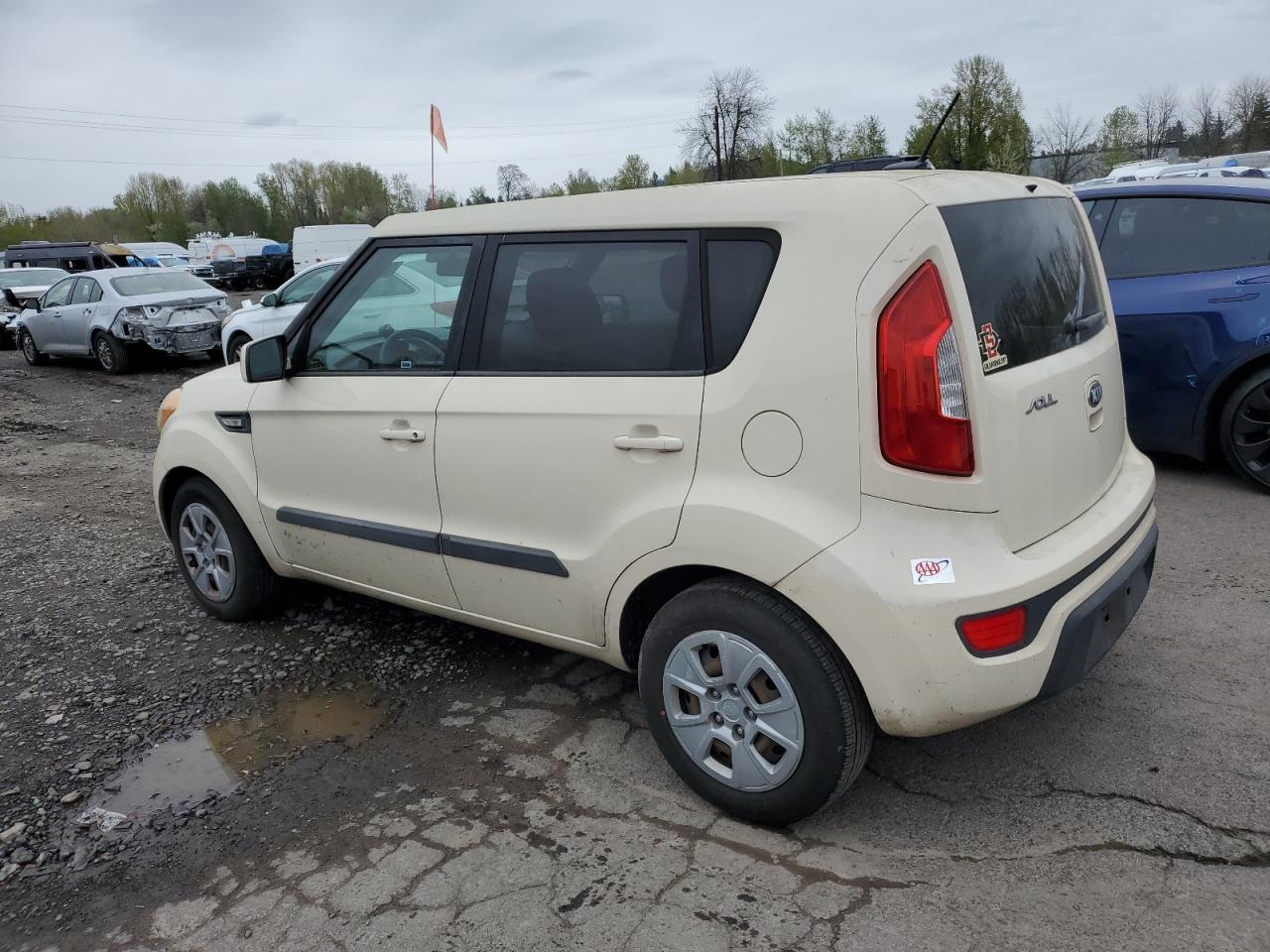 2013 Kia Soul vin: KNDJT2A51D7518679