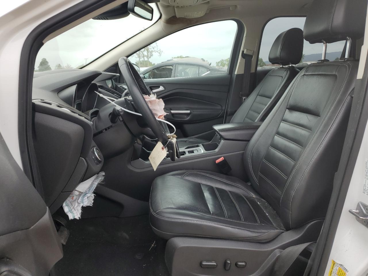 1FMCU9J99HUA15261 FORD ESCAPE 2017